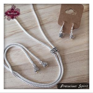 Beautiful two-tone long necklace & earring set